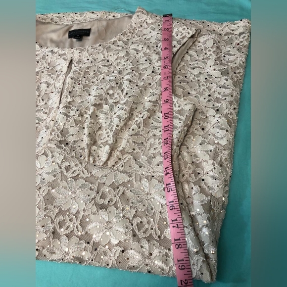 Dress - Picture 6 of 6